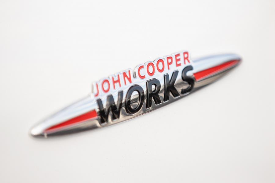 Логотип Mini John Cooper Works Countryman (F60) 2017 года  (NA) (фото 13 из 40)
